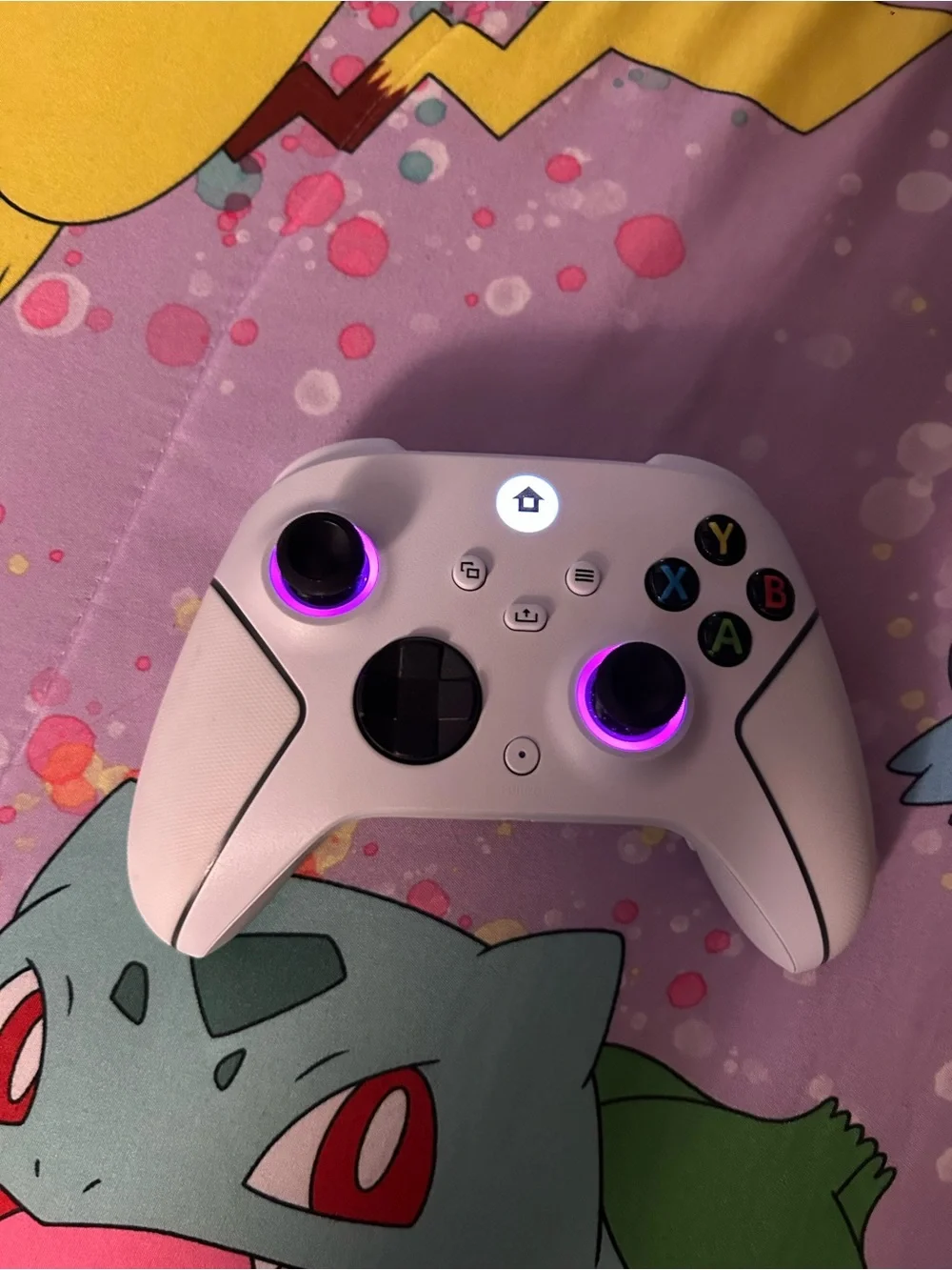 White Wireless Gaming Controller with RGB Joystick Rings